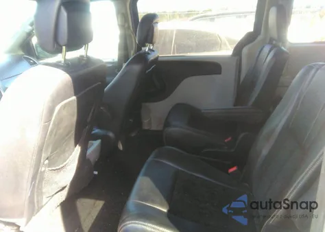 2018 Dodge Grand Caravan Sxt z USA, uszkodzony, nr VIN 2C4RDGCG5JR299294